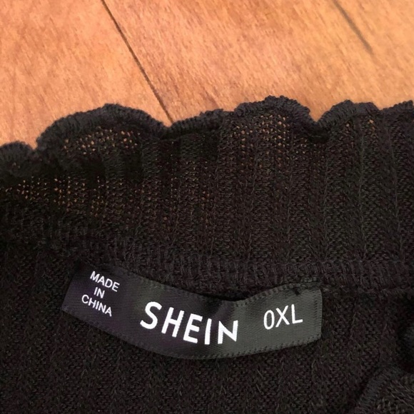 shein black size XL mock neck cropped T - Picture 2 of 2